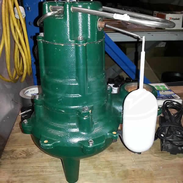 Zoeller M267-SD M267 - 1/2 HP Cast Iron Sewage Pump 2-Inch w/ Vertical ...